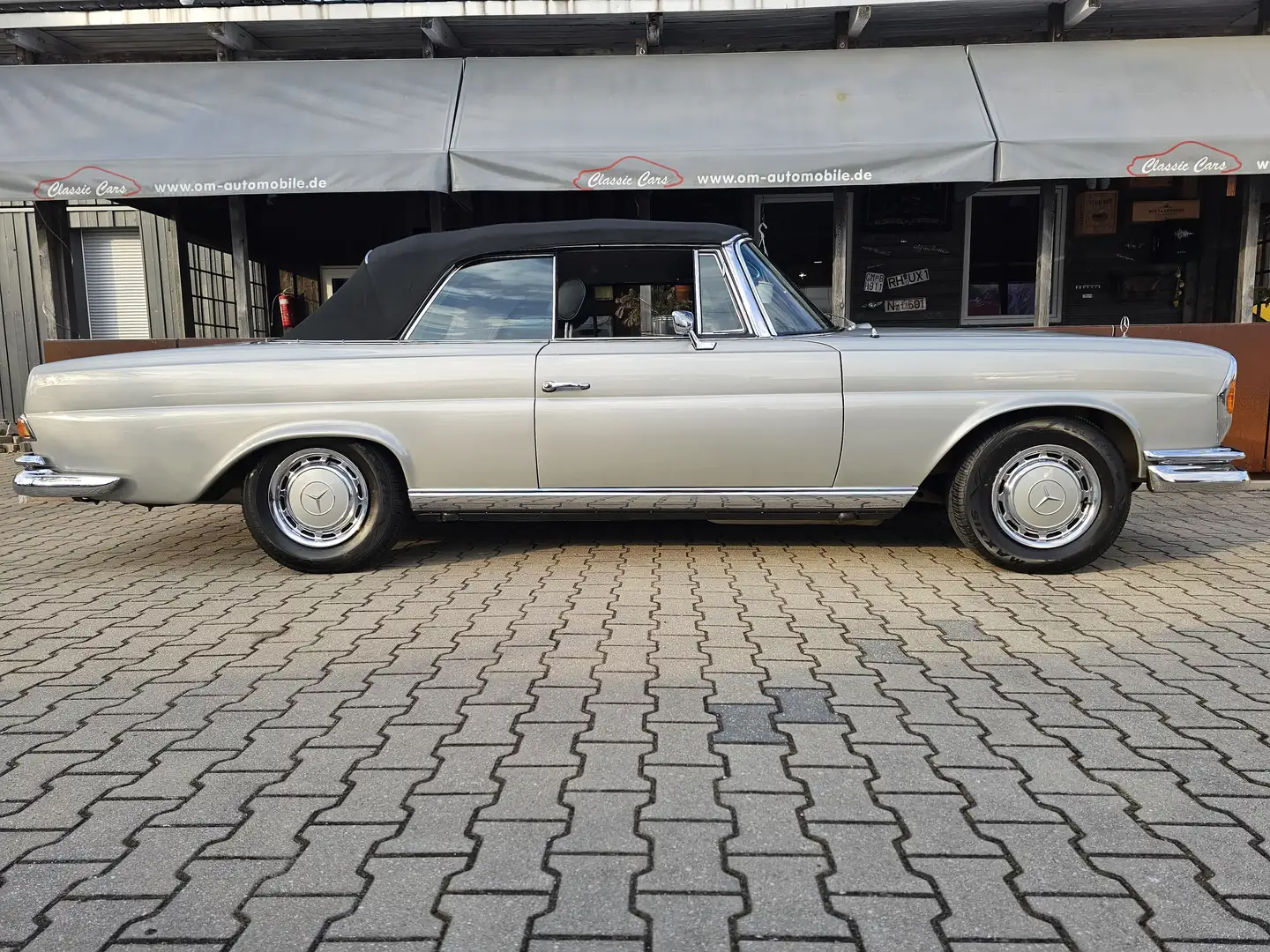 Mercedes-Benz 280 SE Cabrio W 111 *komplett restauriert * Silber - 1
