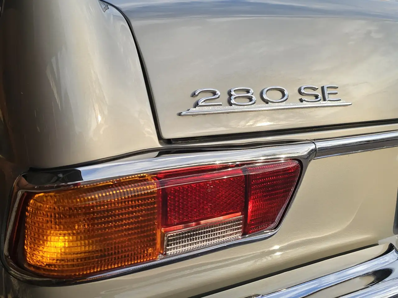 Mercedes-Benz 280 SE Cabrio W 111 *komplett restauriert *, foto 6