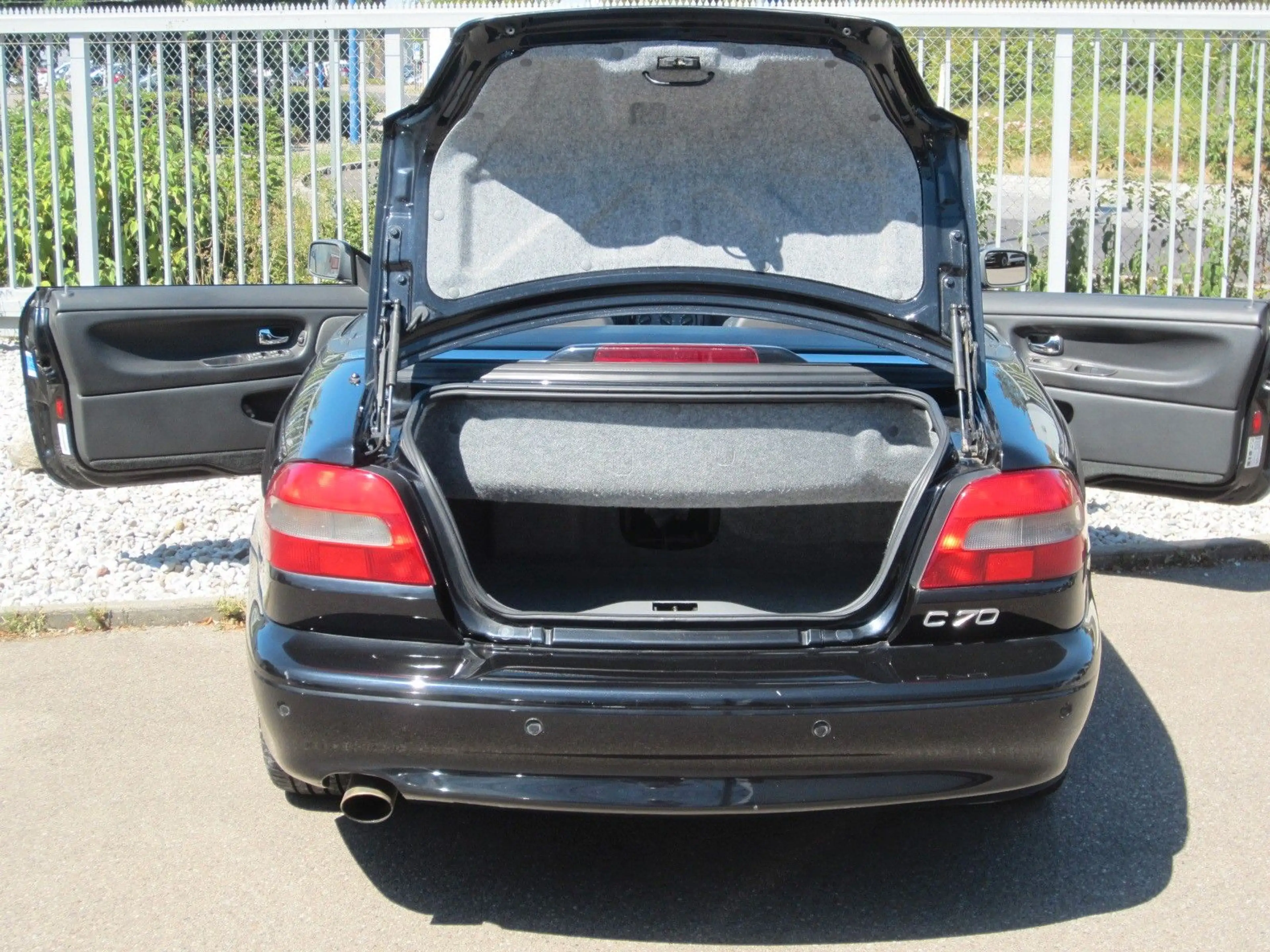 Volvo C70 Cabriolet — photo 8