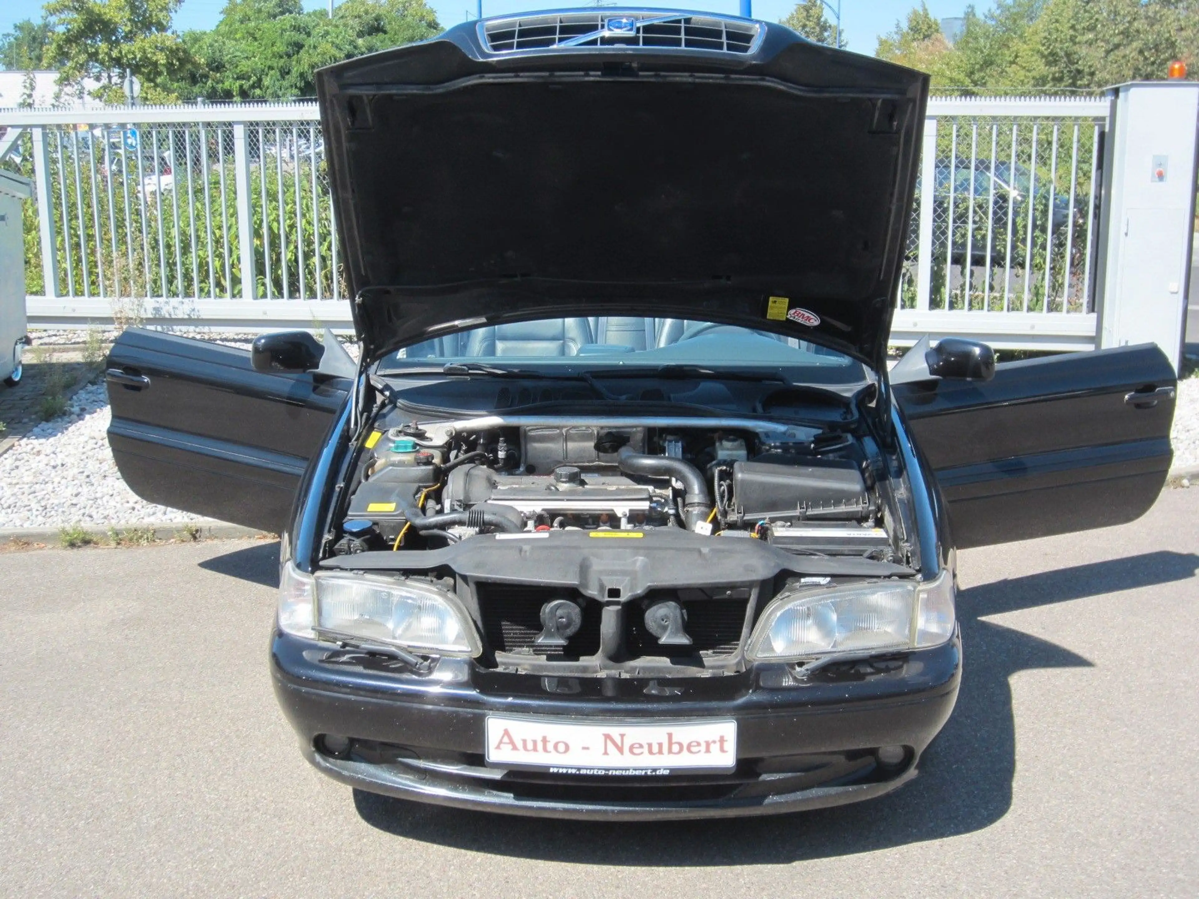 Volvo C70 Cabriolet — photo 7