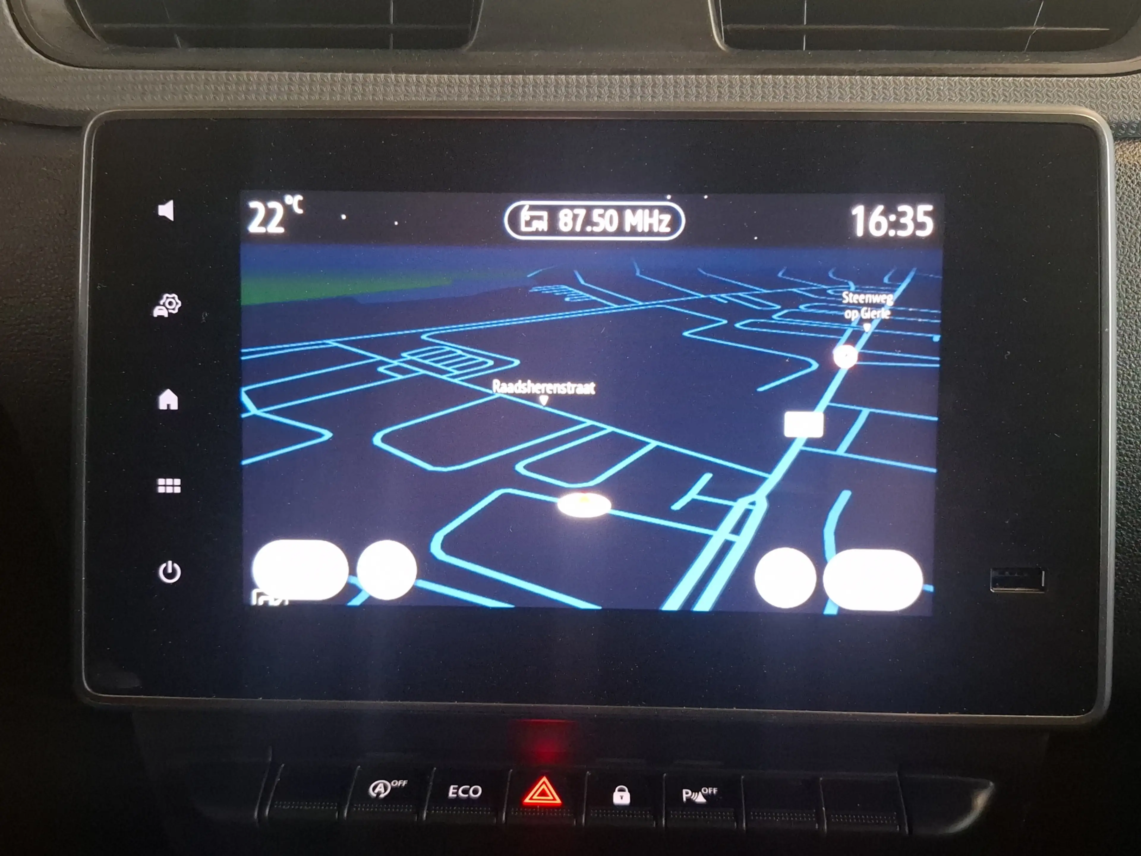 Renault Express 1.5 dCi 75 Comfort NAVI AIRCO PDC CAM — photo 12