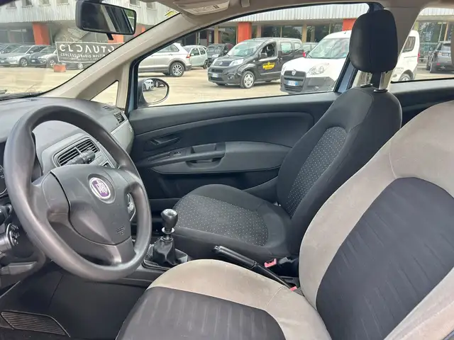Fiat Grande Punto view 6