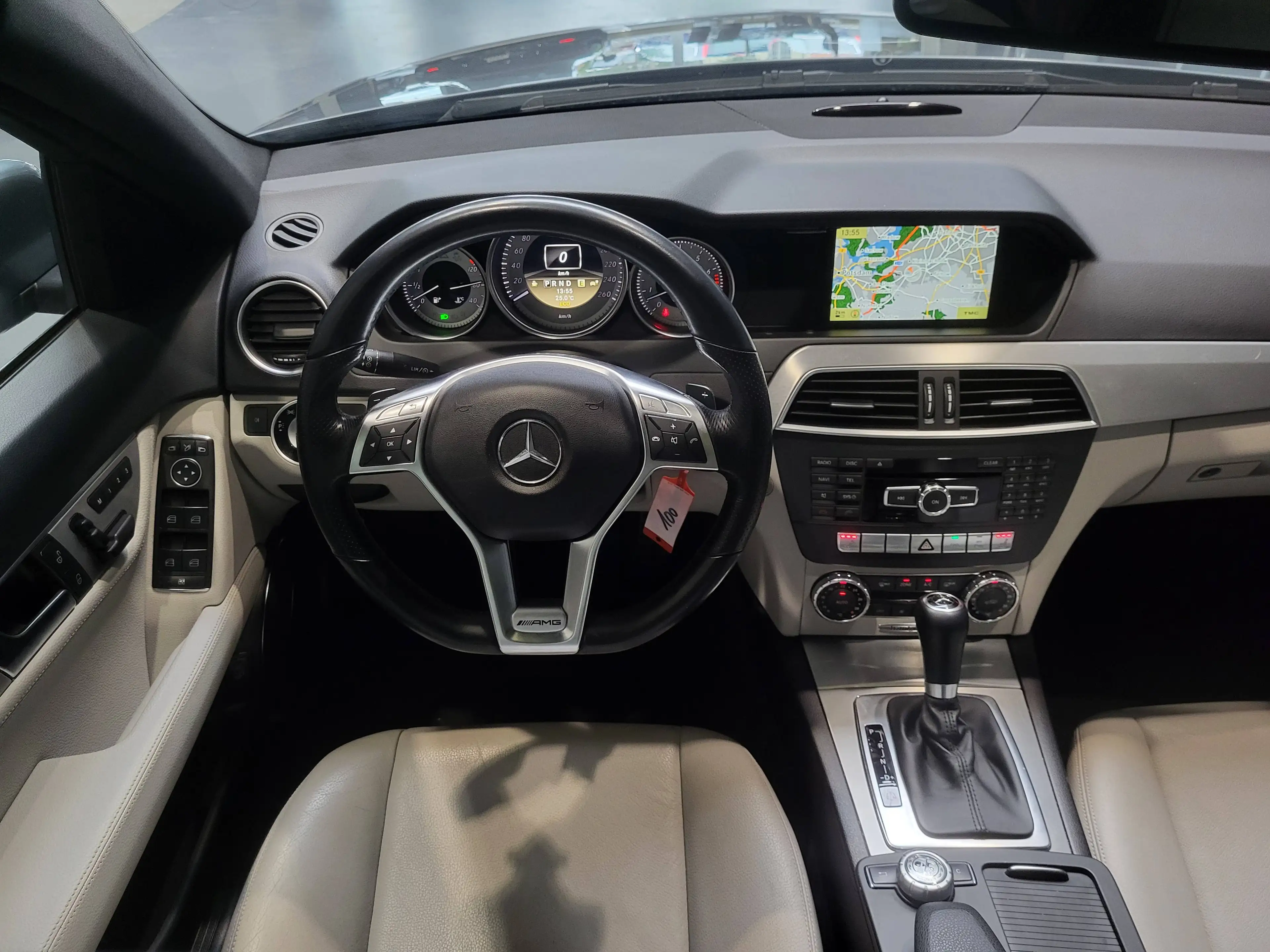 Mercedes-Benz C 350 T CGI AMG-Line *Navi| Xenon| Pano* — photo 13