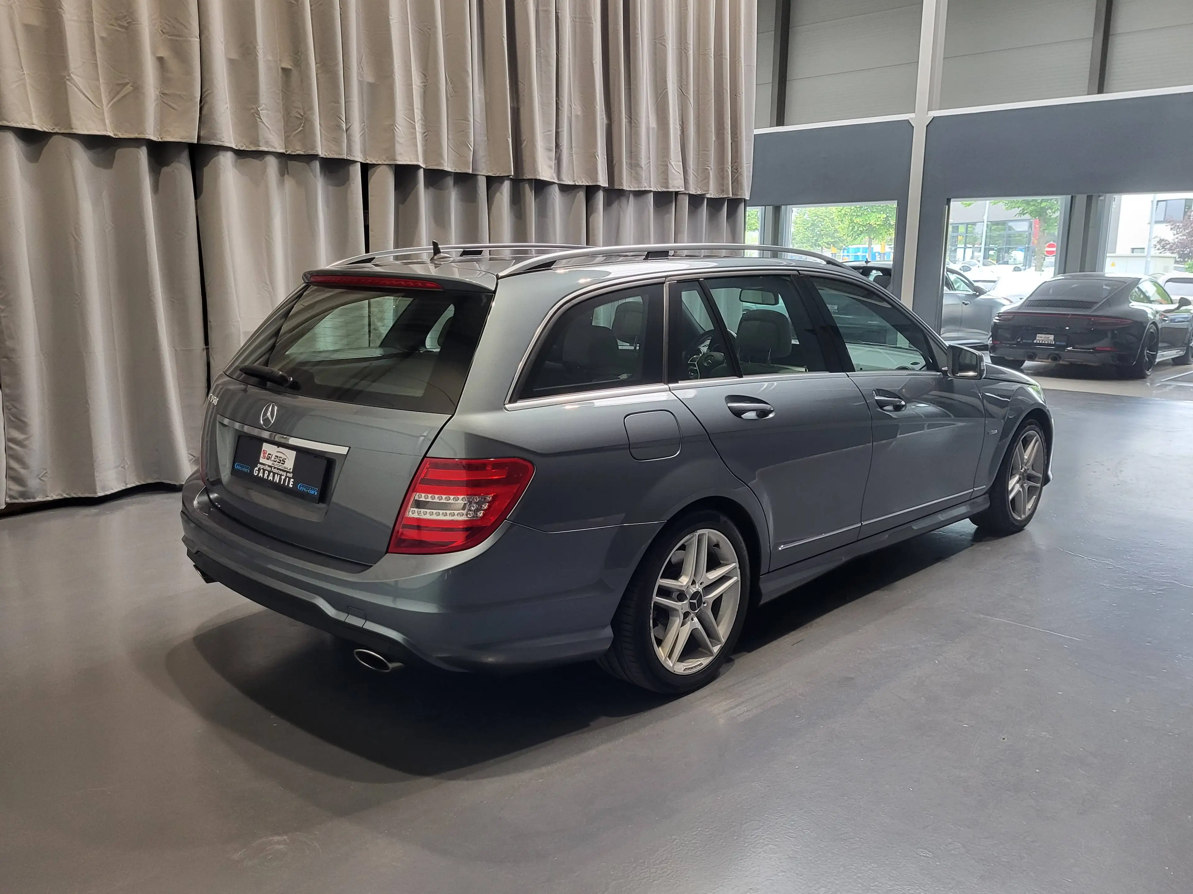 Mercedes-Benz C 350 T CGI AMG-Line *Navi| Xenon| Pano* — photo 4