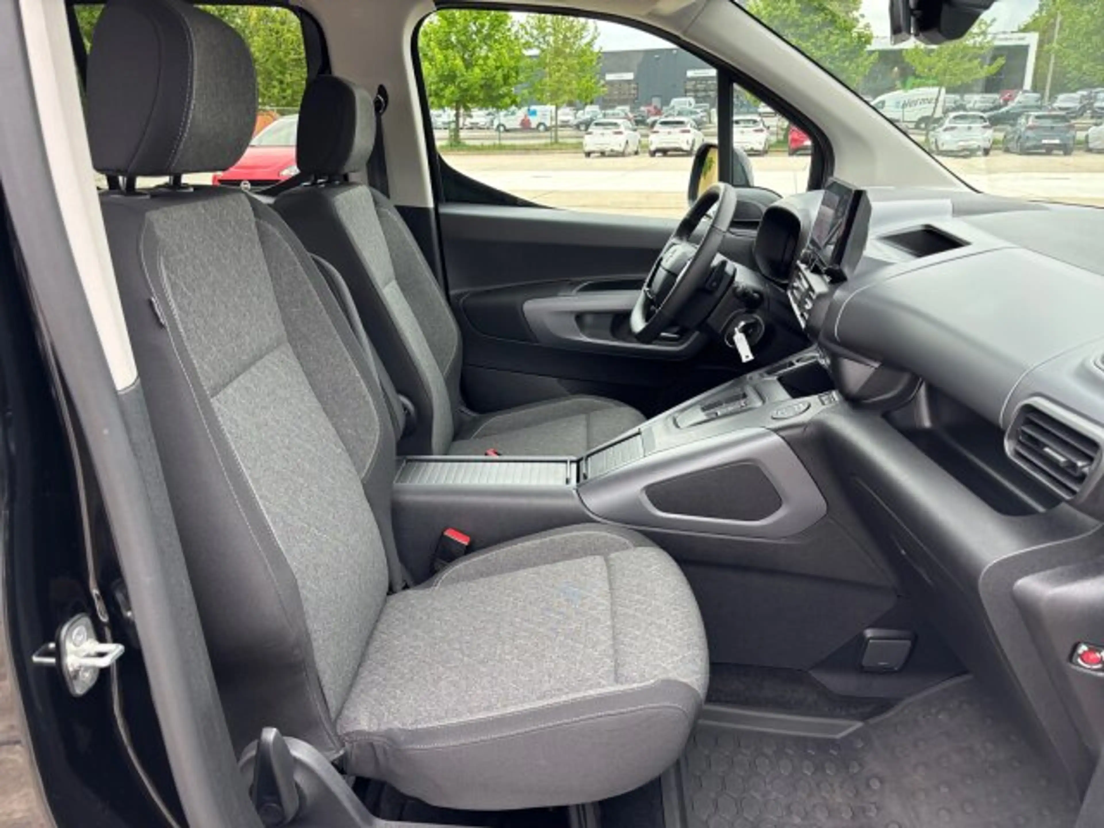 Opel Combo Life Combo 1.5 D GS Automatik 5-Sitzer Sitzheizung — photo 10