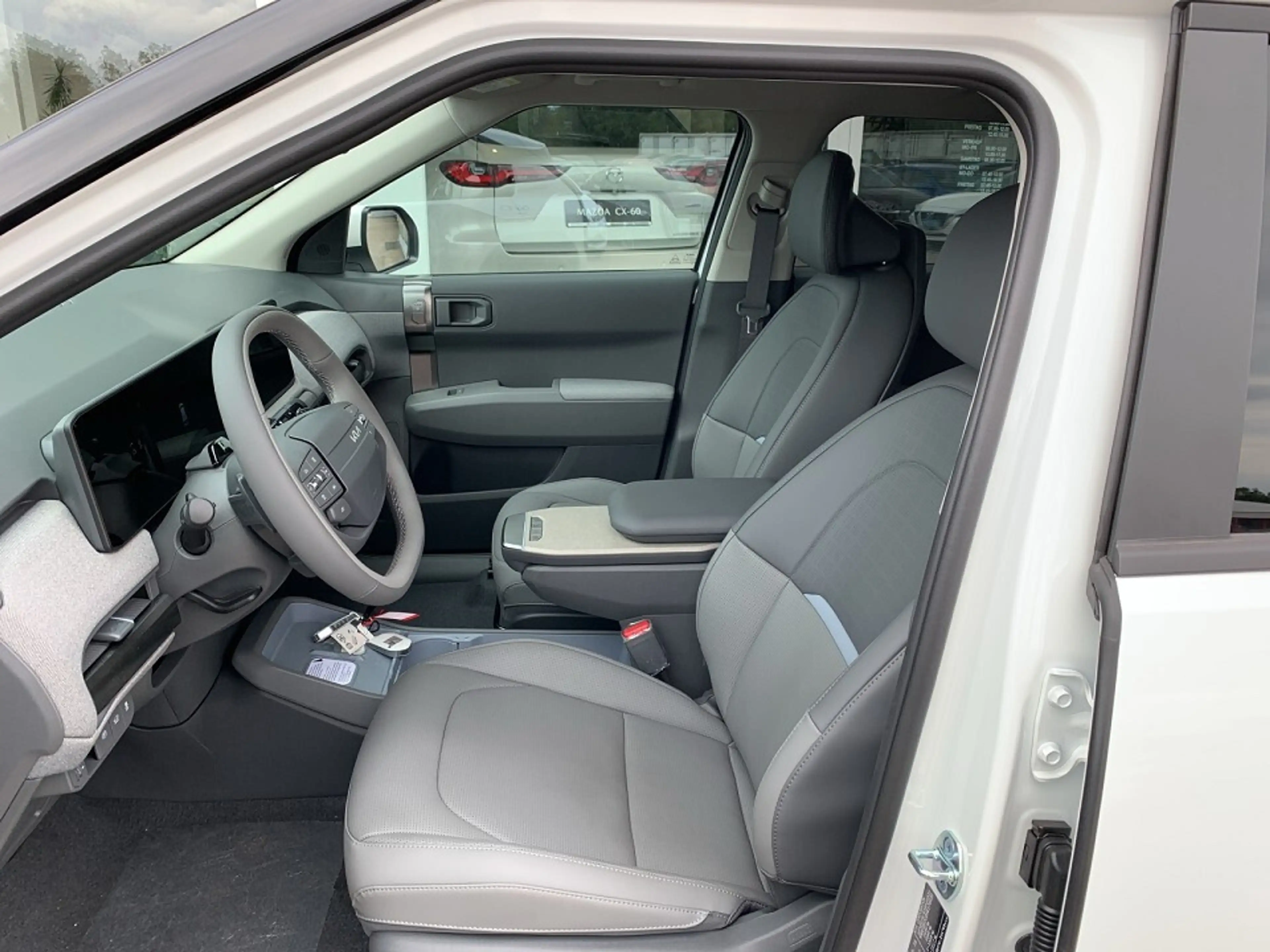 Kia EV3 AWD 81,4kWh Earth Plus — photo 8