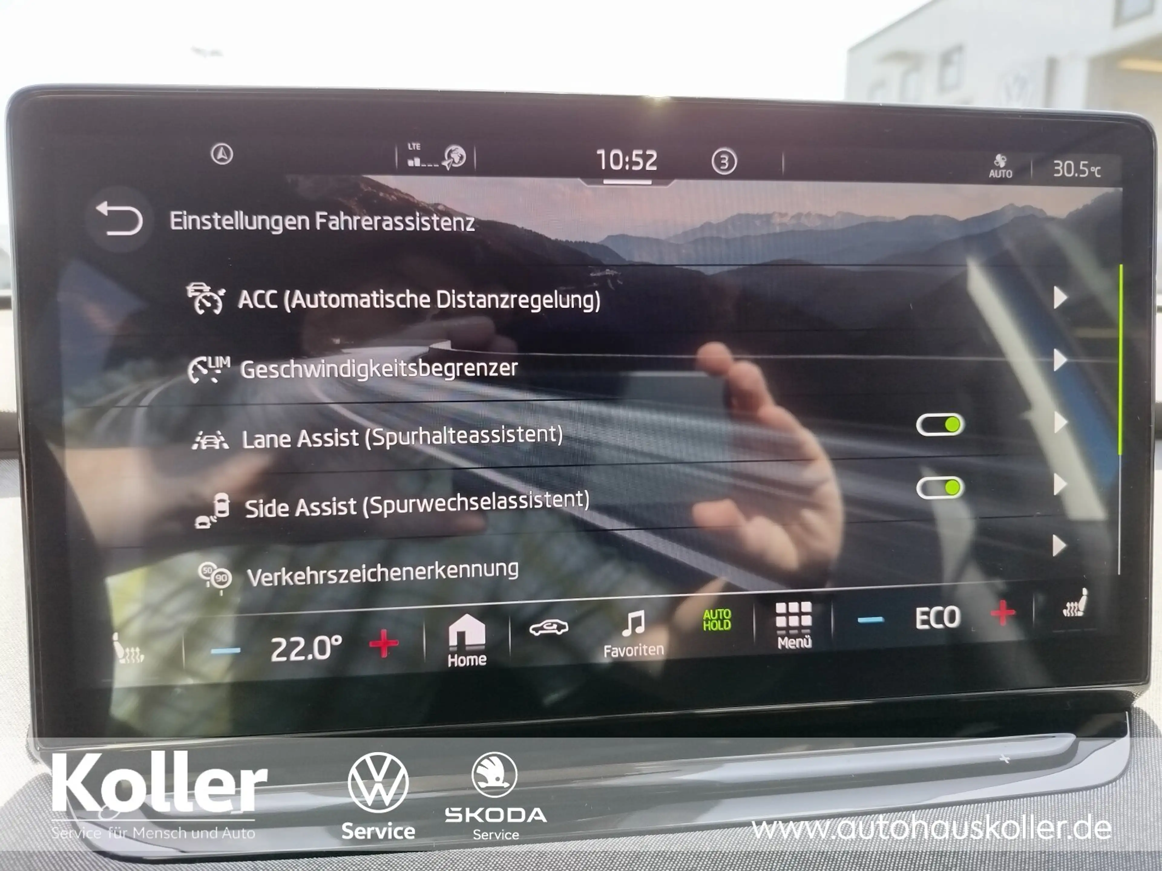 Skoda Enyaq Enyaq iV 60 Loft el.HK MatrixLED TParken ACC SHZ — photo 15