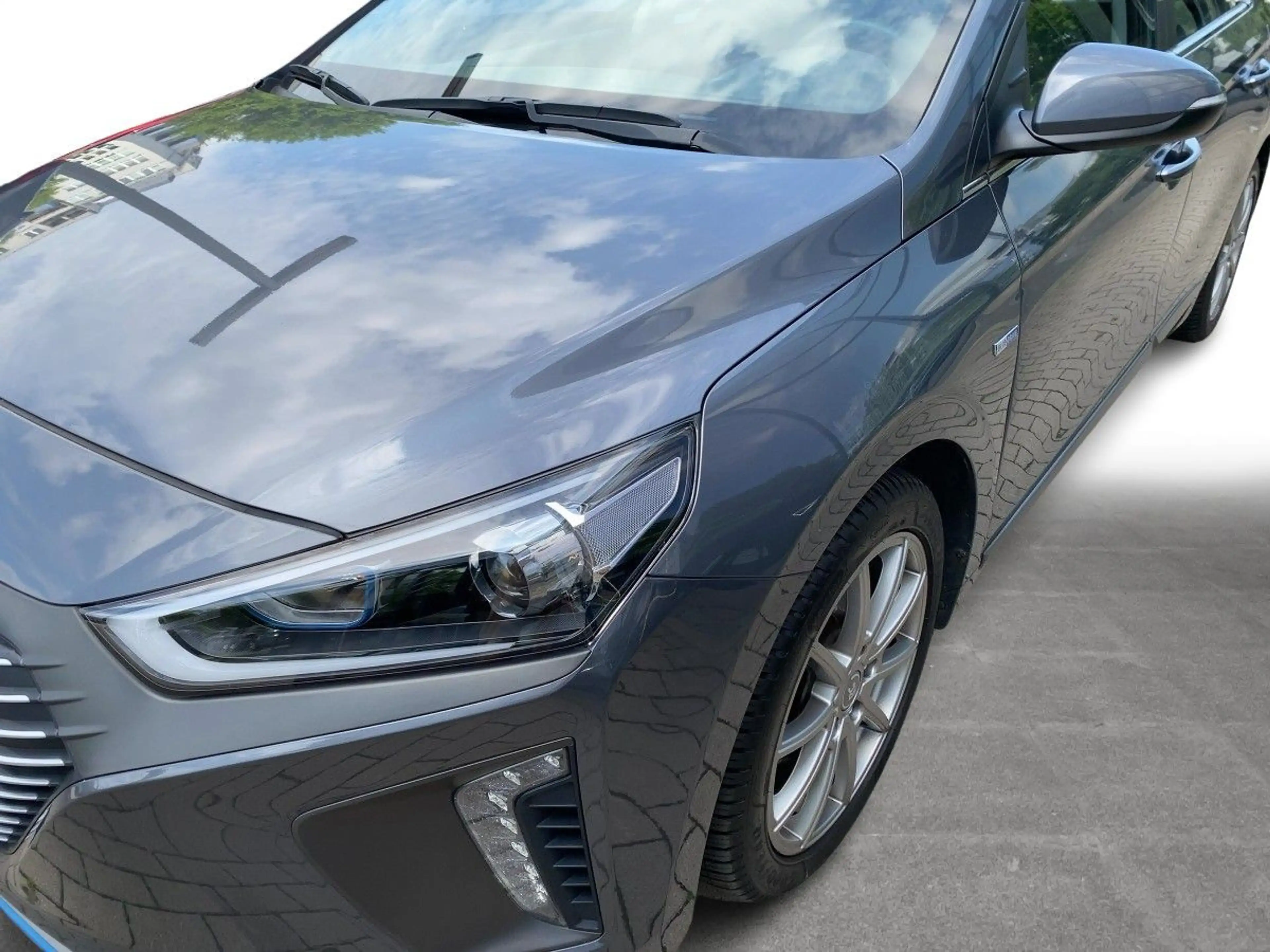 Hyundai IONIQ 1,6 GDI Premium Hybrid Navi LED SHZ — photo 13