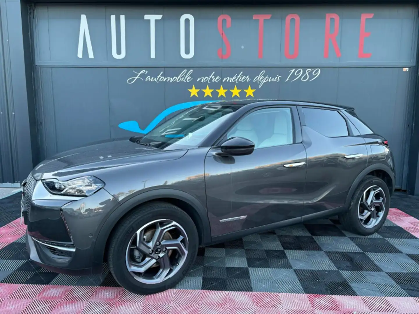 DS Automobiles DS 3 Crossback PURETECH 130CH RIVOLI AUTOMATIQUE Gris - 1