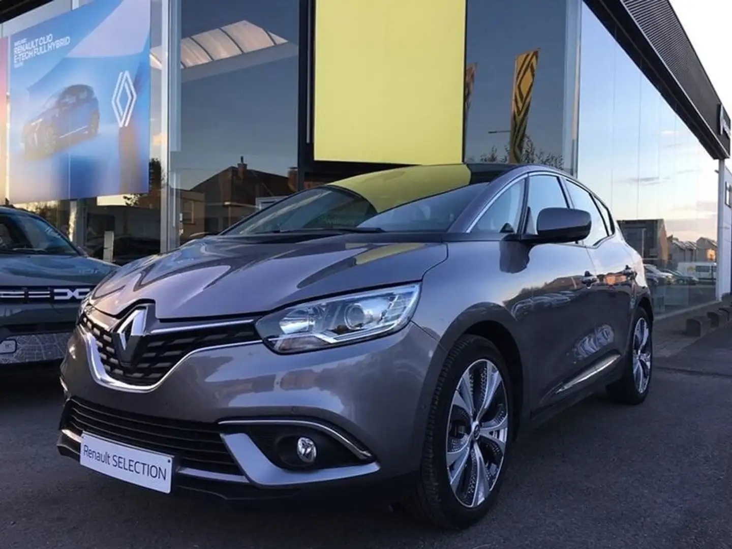 Renault Scenic Energy dCi INTENS EDC Gris - 1