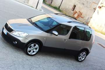 1.2ie TSI SCOUT CROSSOVER  MULTISPAZIO ASSETTO RIALZATO  CLIMA AUTOMATICO  SENSORI PARCHEGGIO  CERCHI IN  LEGA SAFARI 16"