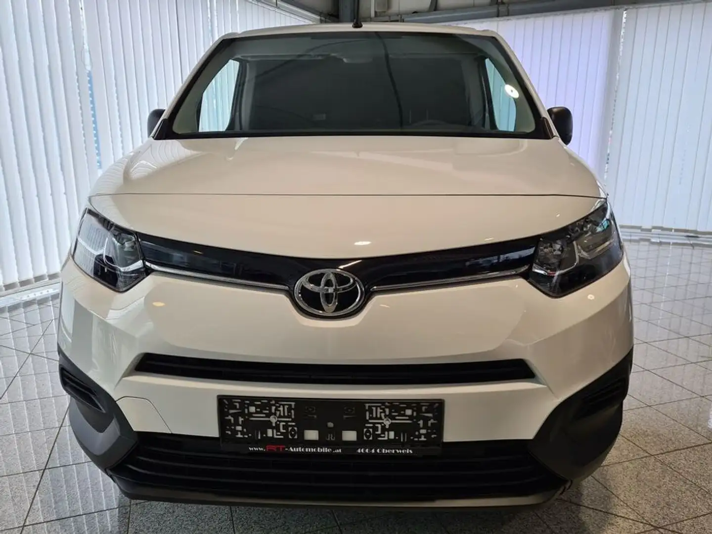 Toyota Proace City Kastenwagen 1,5 D-4D Weiß - 2