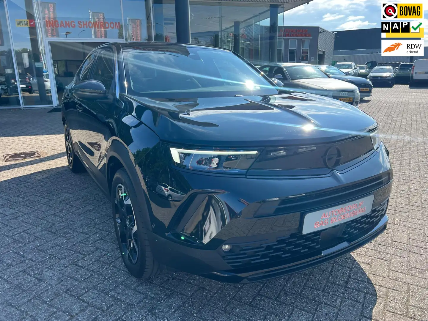 Opel Mokka 1.2 Turbo 130 PK, Automaat, Apple carplay, LED, Ha Zwart - 1