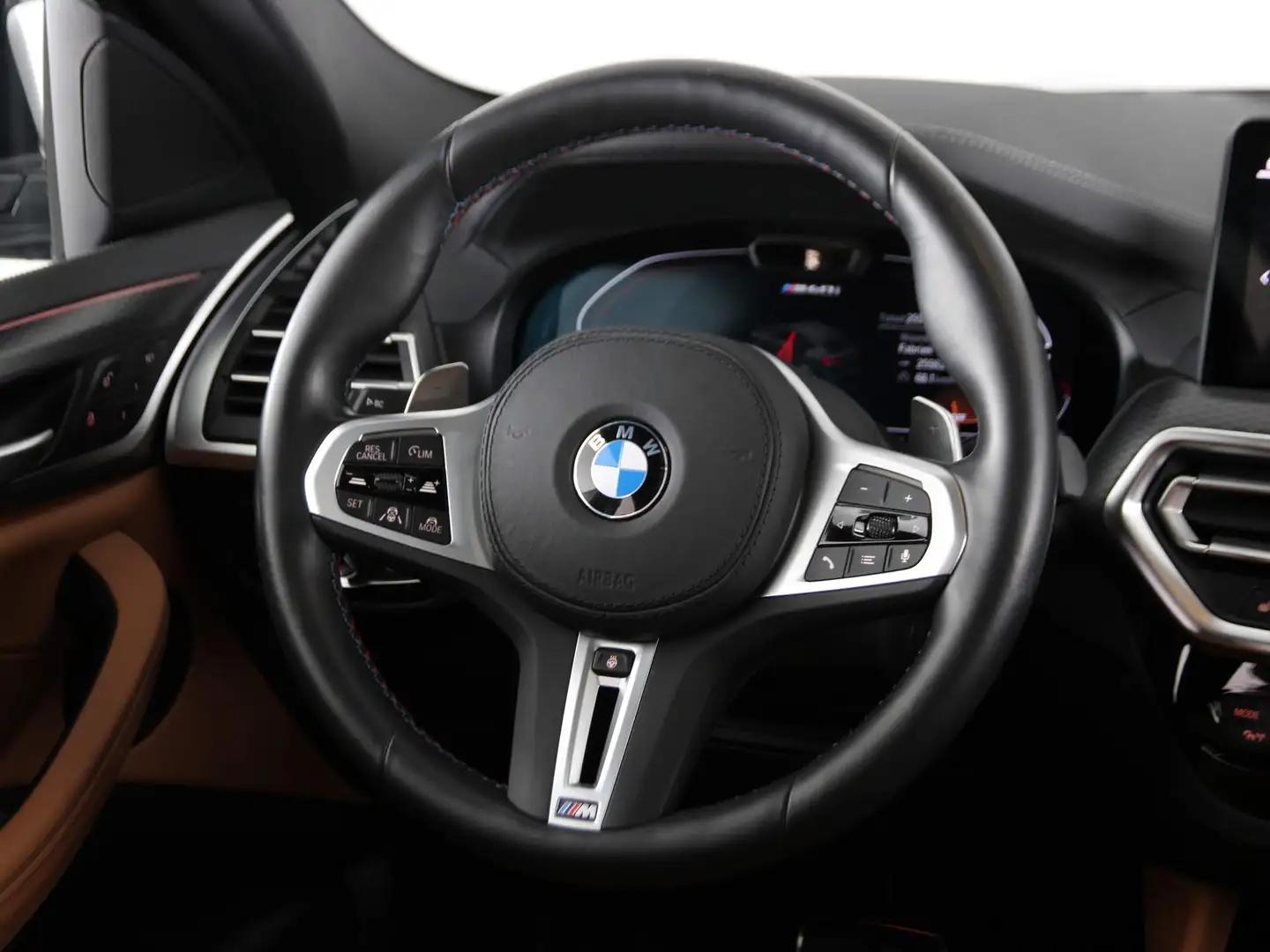 BMW X4 M40i High Executive Zwart - 2