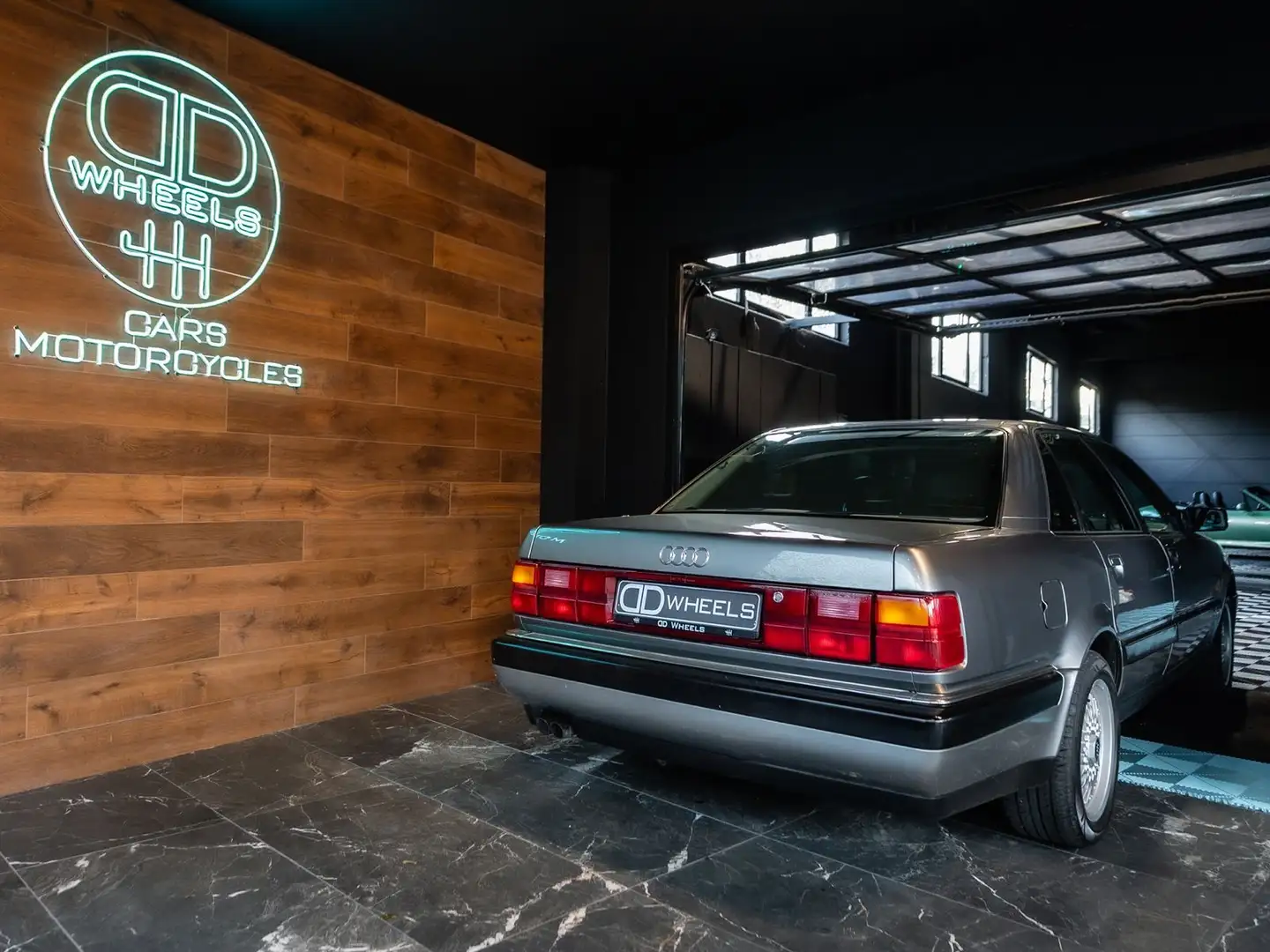 Audi V8 4,2 QUATTRO / ORIGINALE / CARNET / EXPORT !! Grau - 2