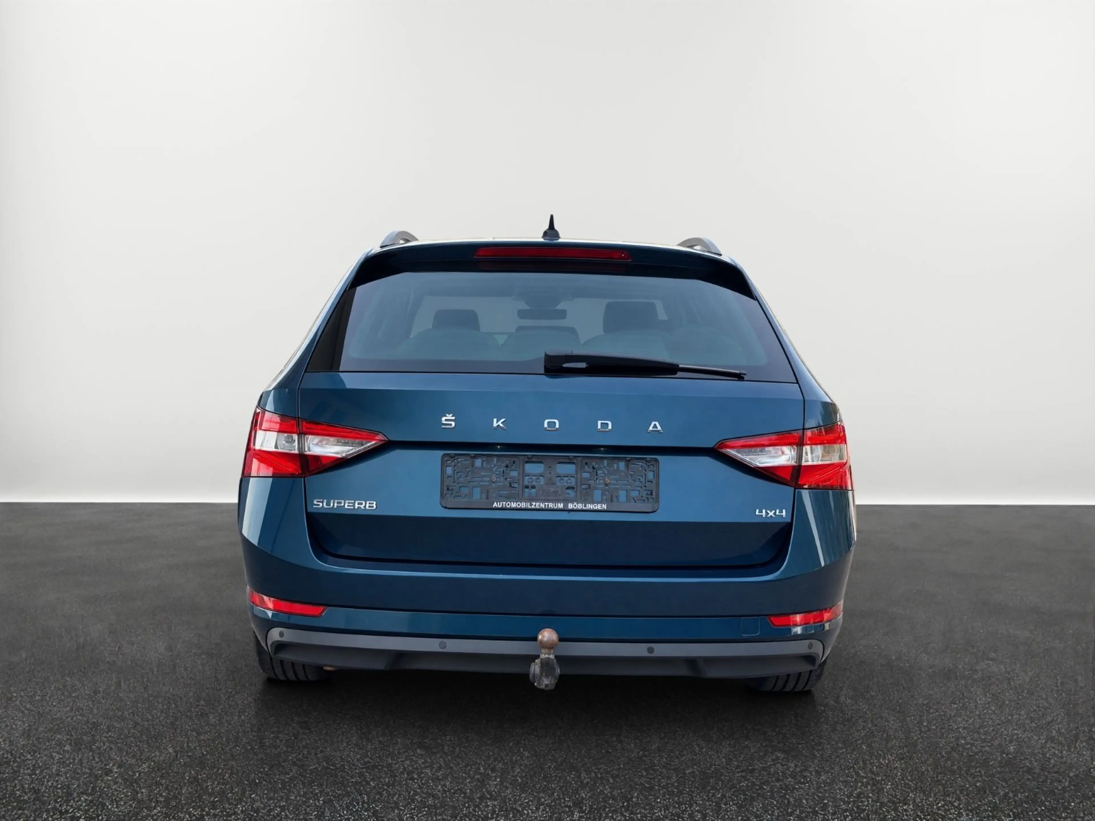 Skoda Superb Combi Ambition 4x4*ACC*AHK*CARPLAY*LED* — photo 4