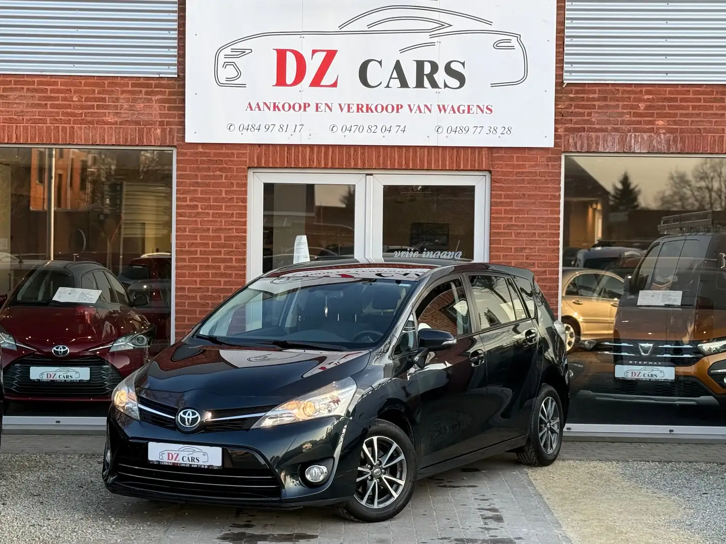 Toyota Verso SKYVIEW 1.6D 111PK |✅NAVI | PANO DAK | CAMERA | Noir - 1