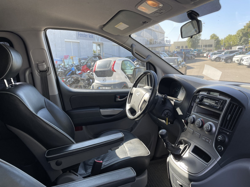 Hyundai H-1 2.5 CRDI Travel Premium 8 Sitzer Klima Shz — photo 5