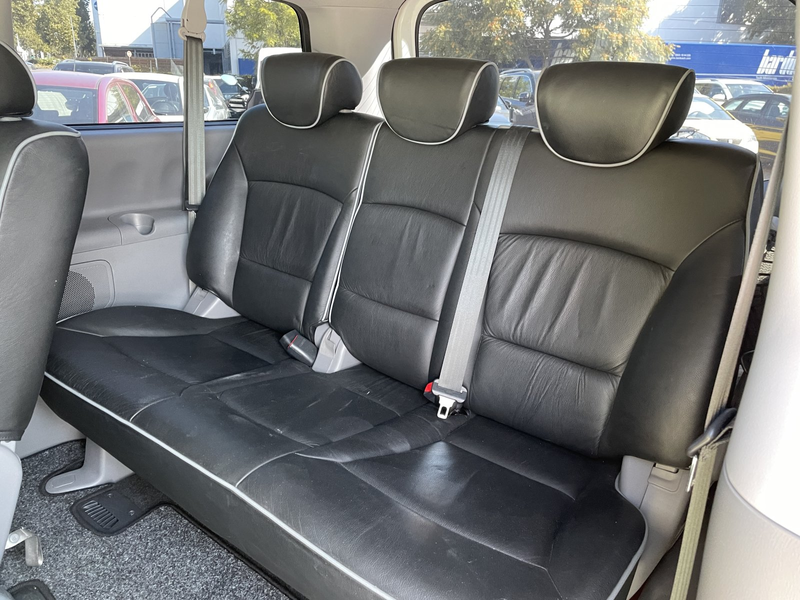 Hyundai H-1 2.5 CRDI Travel Premium 8 Sitzer Klima Shz — photo 12