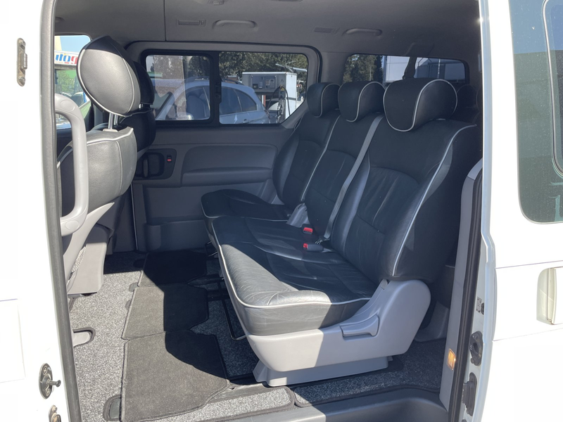 Hyundai H-1 2.5 CRDI Travel Premium 8 Sitzer Klima Shz — photo 11