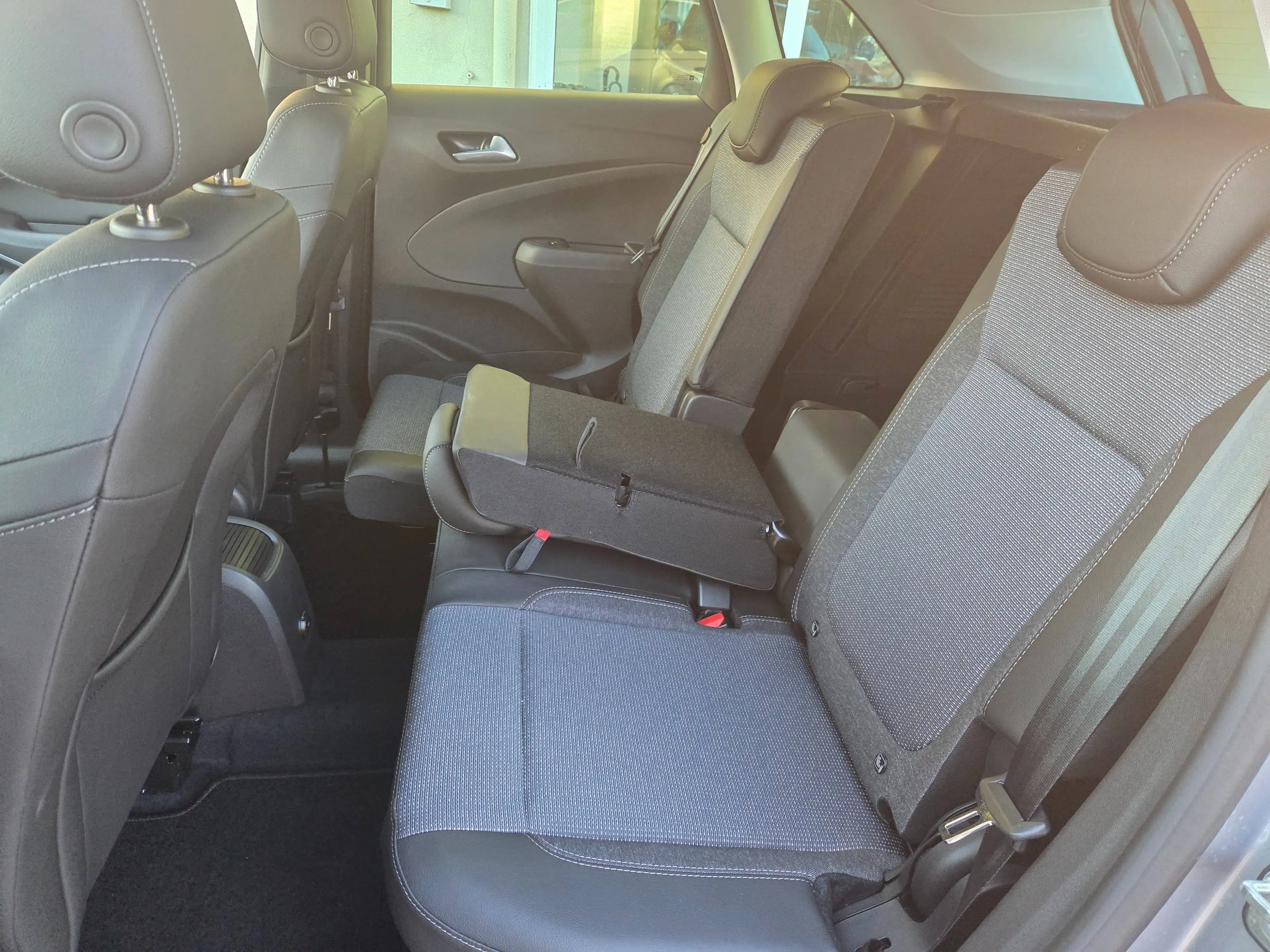 Opel Crossland 1.2 Elegance LED KAMERA NAVI PDC — photo 6