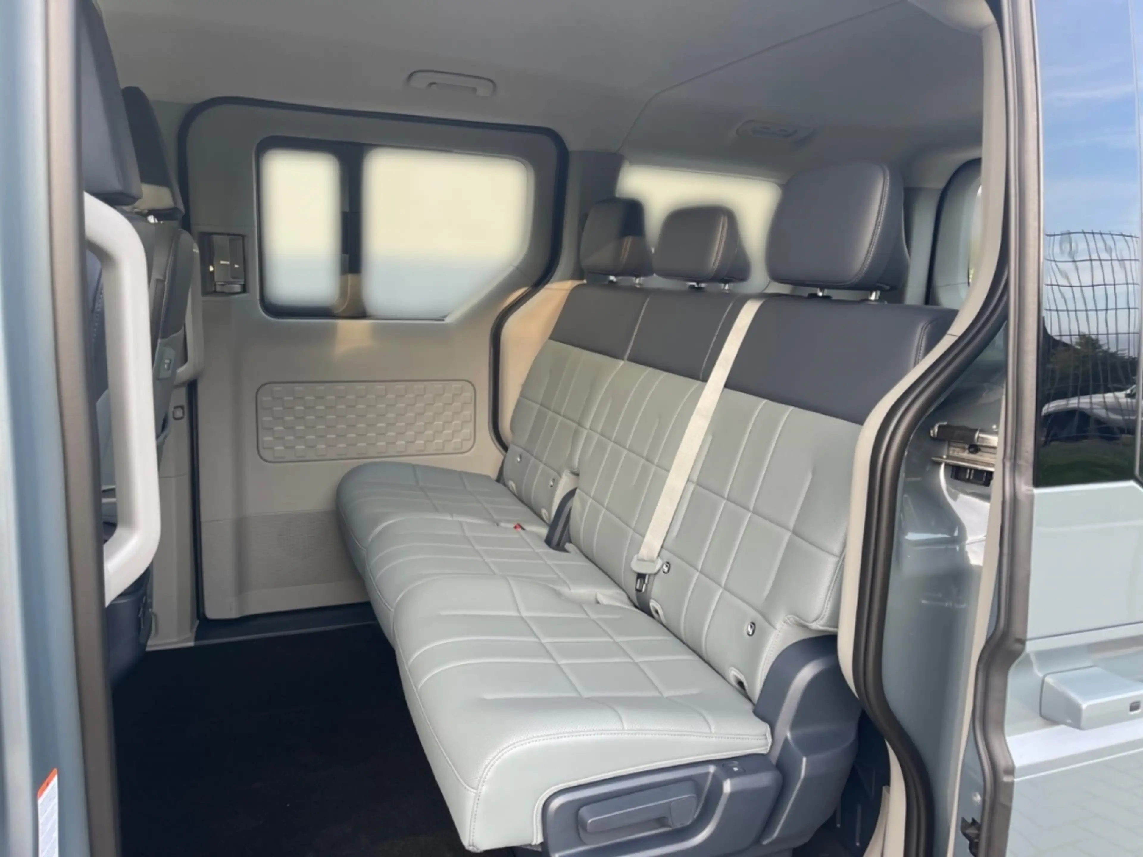 Kia PV5 Passenger Passenger 71.2 Elite WP Power Smart Comfort Color — photo 11