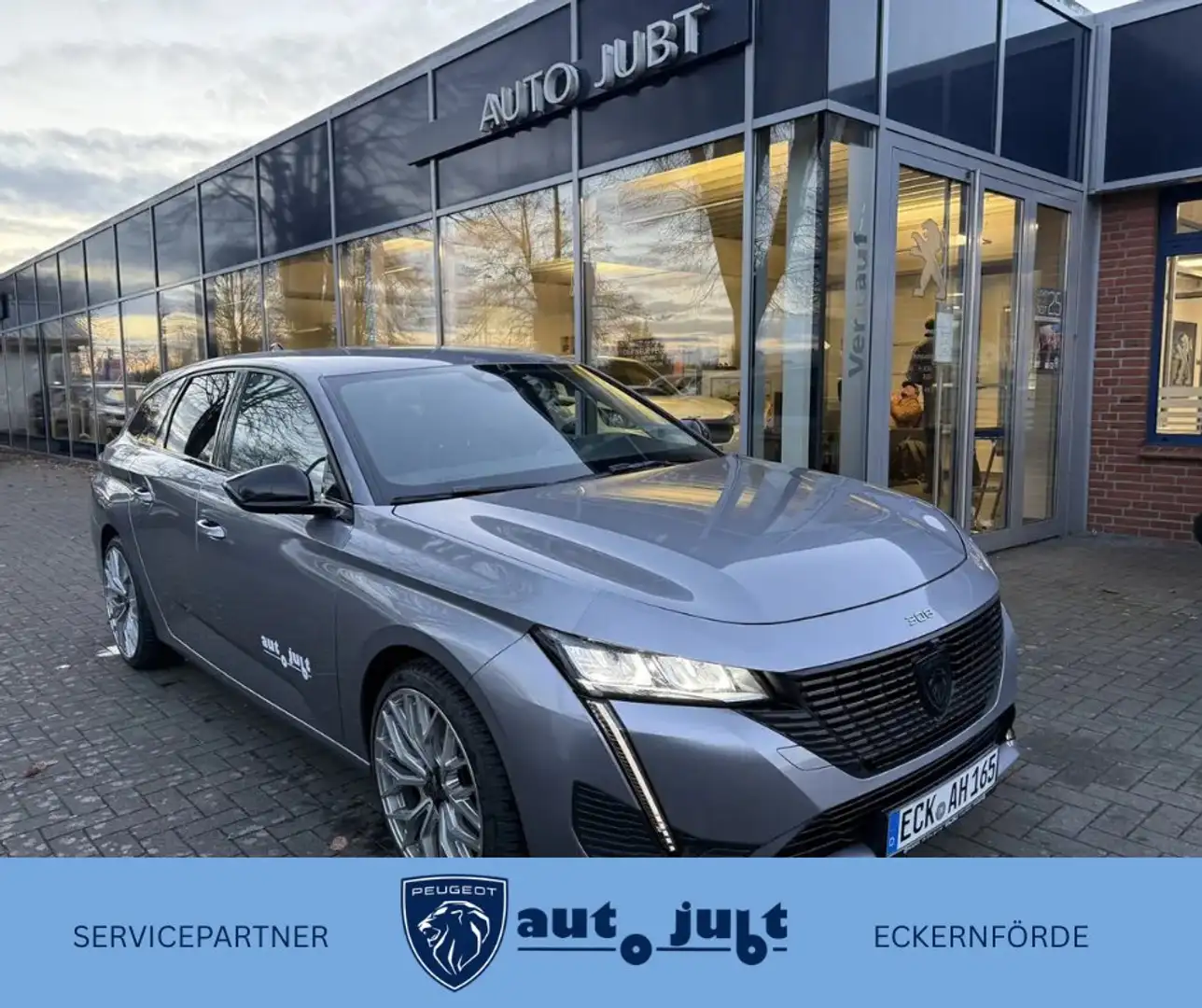 Peugeot 308 SW 130 EAT8 Allure ALU 19" Kamera Grau - 1