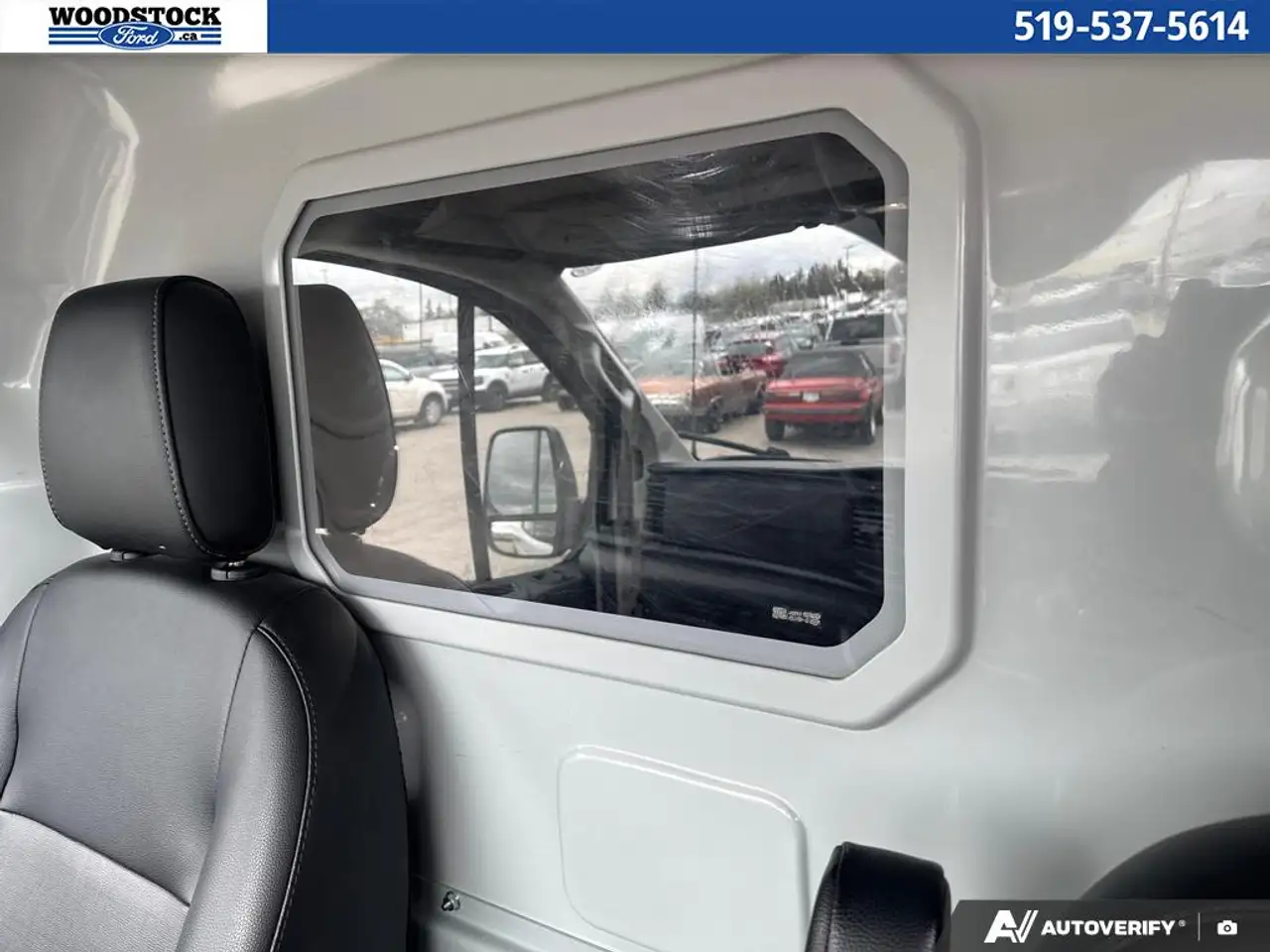 Ford Transit Cargo Van снимка Ford Transit Cargo Van