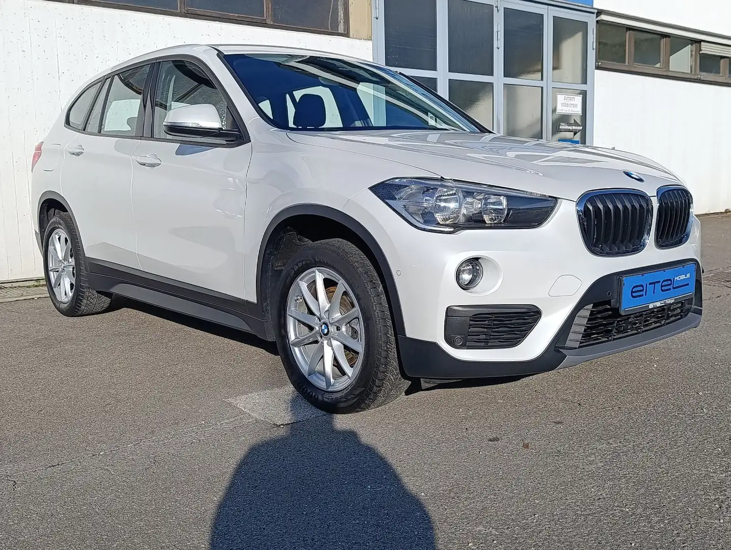 BMW X1 sDrive 18 i Advantage Klima AHK PDC Tempomat Bianco - 2