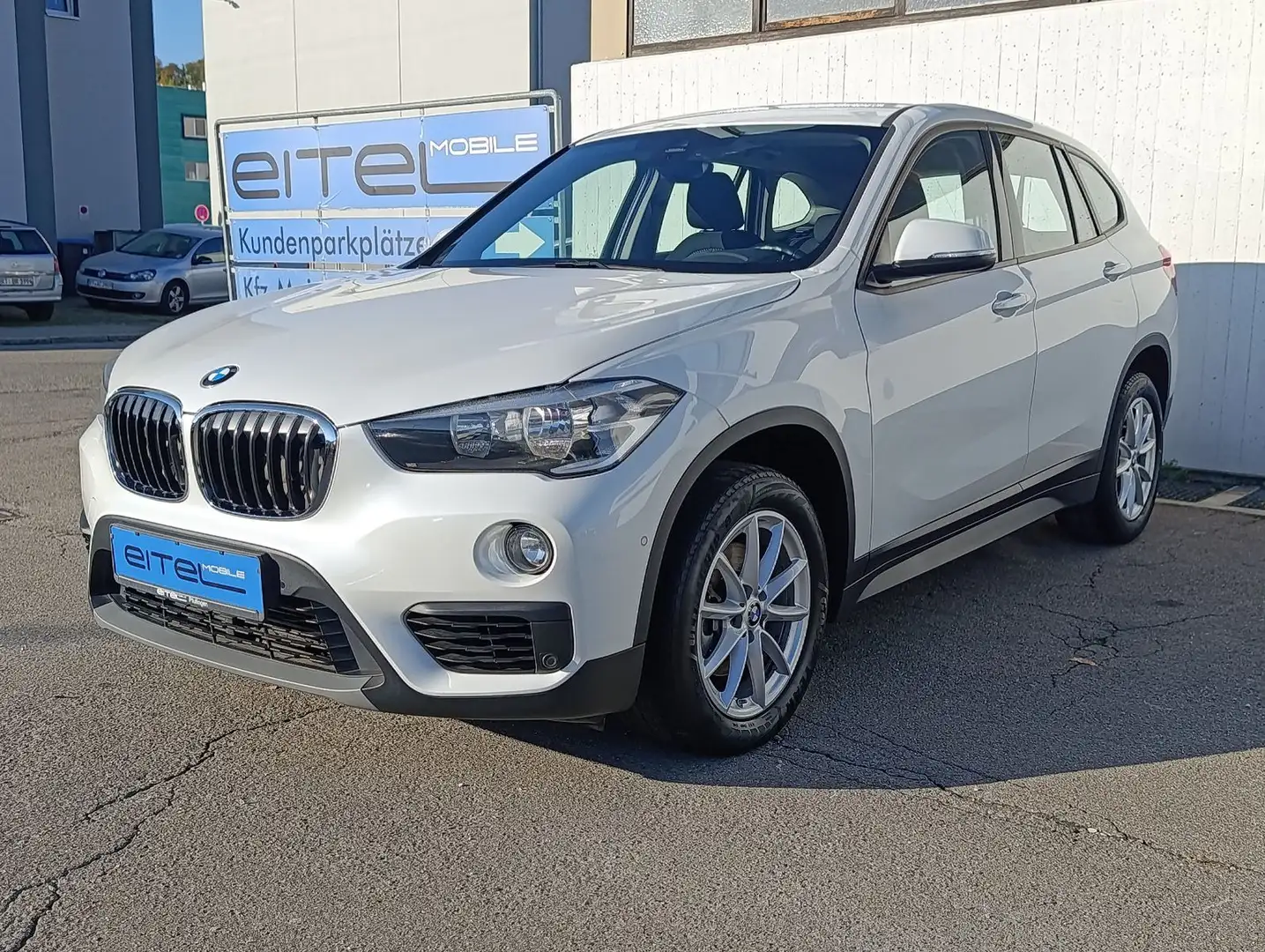 BMW X1 sDrive 18 i Advantage Klima AHK PDC Tempomat Bianco - 1