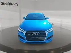 Audi Q3 снимка Audi Q3