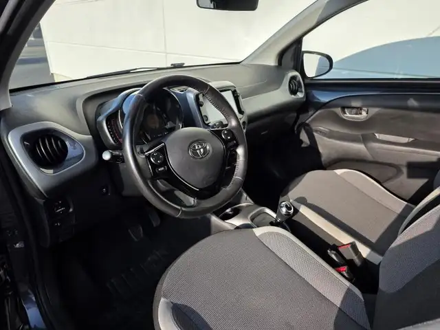 Toyota Aygo view 9