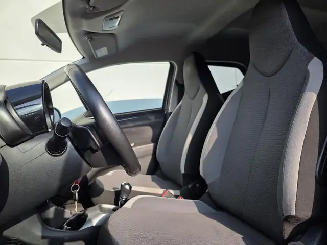 Toyota Aygo view 10