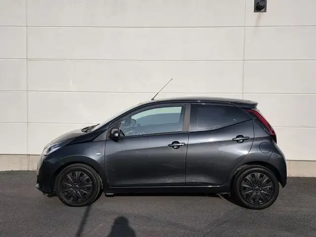 Toyota Aygo view 8