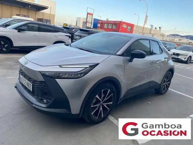 Toyota C-HR 1.8 Advance Hybrid 140