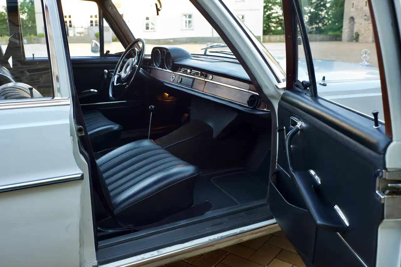 Mercedes-Benz 250 SE, foto 9