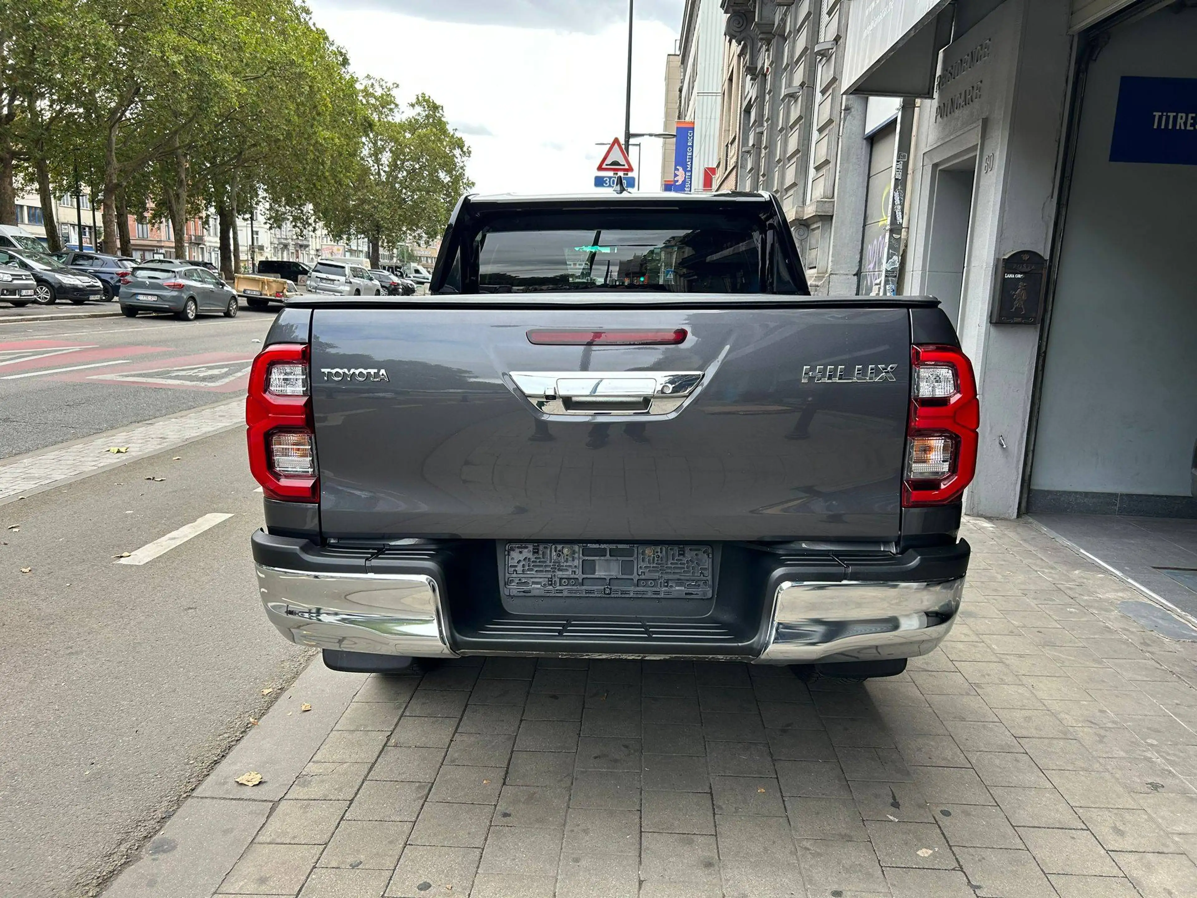 Toyota Hilux Hilux 2.8 D-4D 4WD Invincible — photo 5