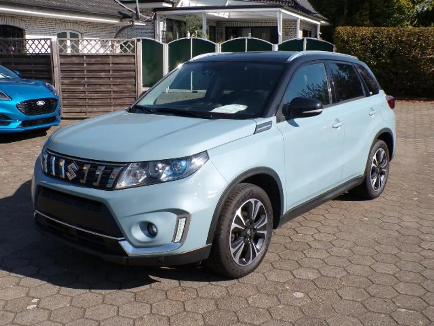 Suzuki Vitara Comfort 4x4 Navi + Schiebed. + PDC + Kamera + WR Blau - 1