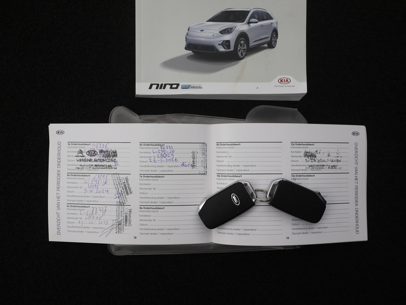 Kia e-Niro ExecutiveLine 64 kWh TREKH|LEER|PANODAK|JBL|MEMORY — photo 12