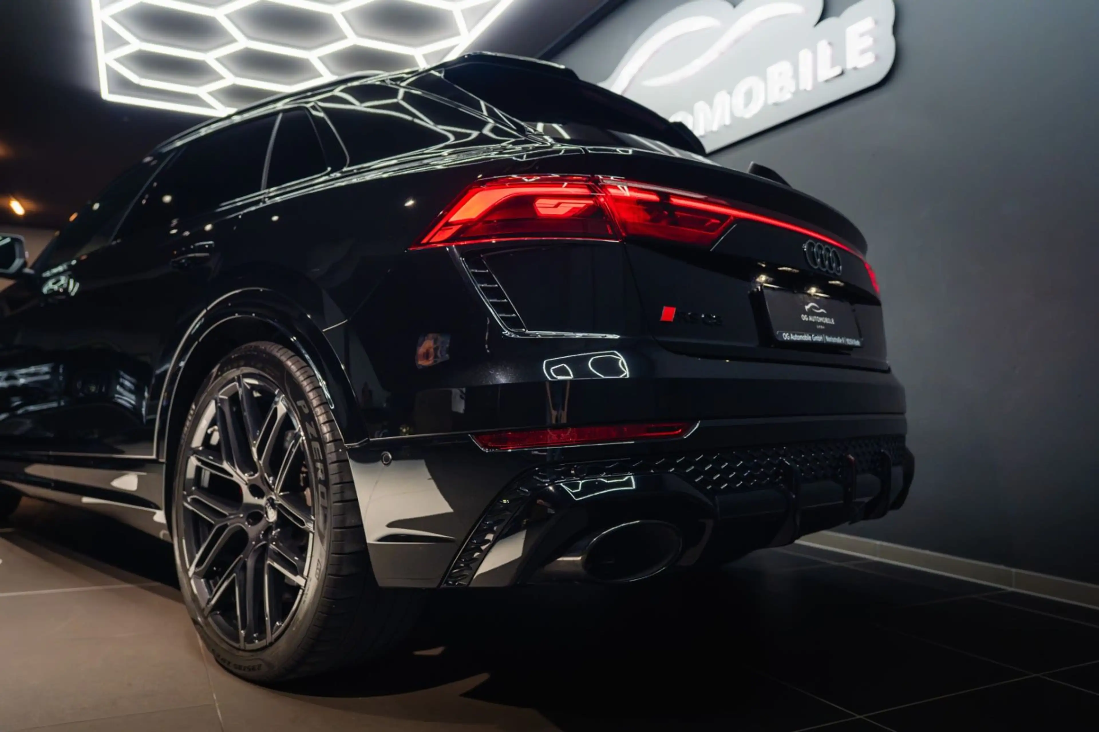 Audi RS Q8 4.0 TFSI quattro*B&O*HU*MASSAGE*360*AHK*UVM — photo 9