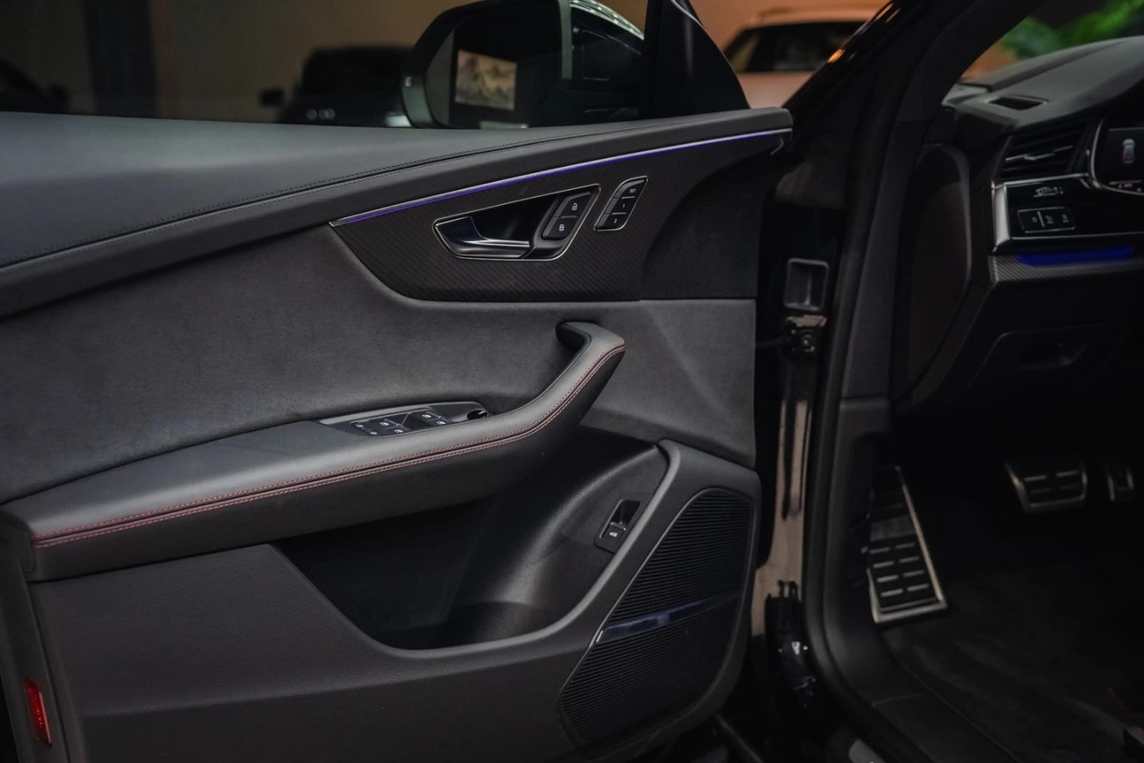 Audi RS Q8 4.0 TFSI quattro*B&O*HU*MASSAGE*360*AHK*UVM — photo 10