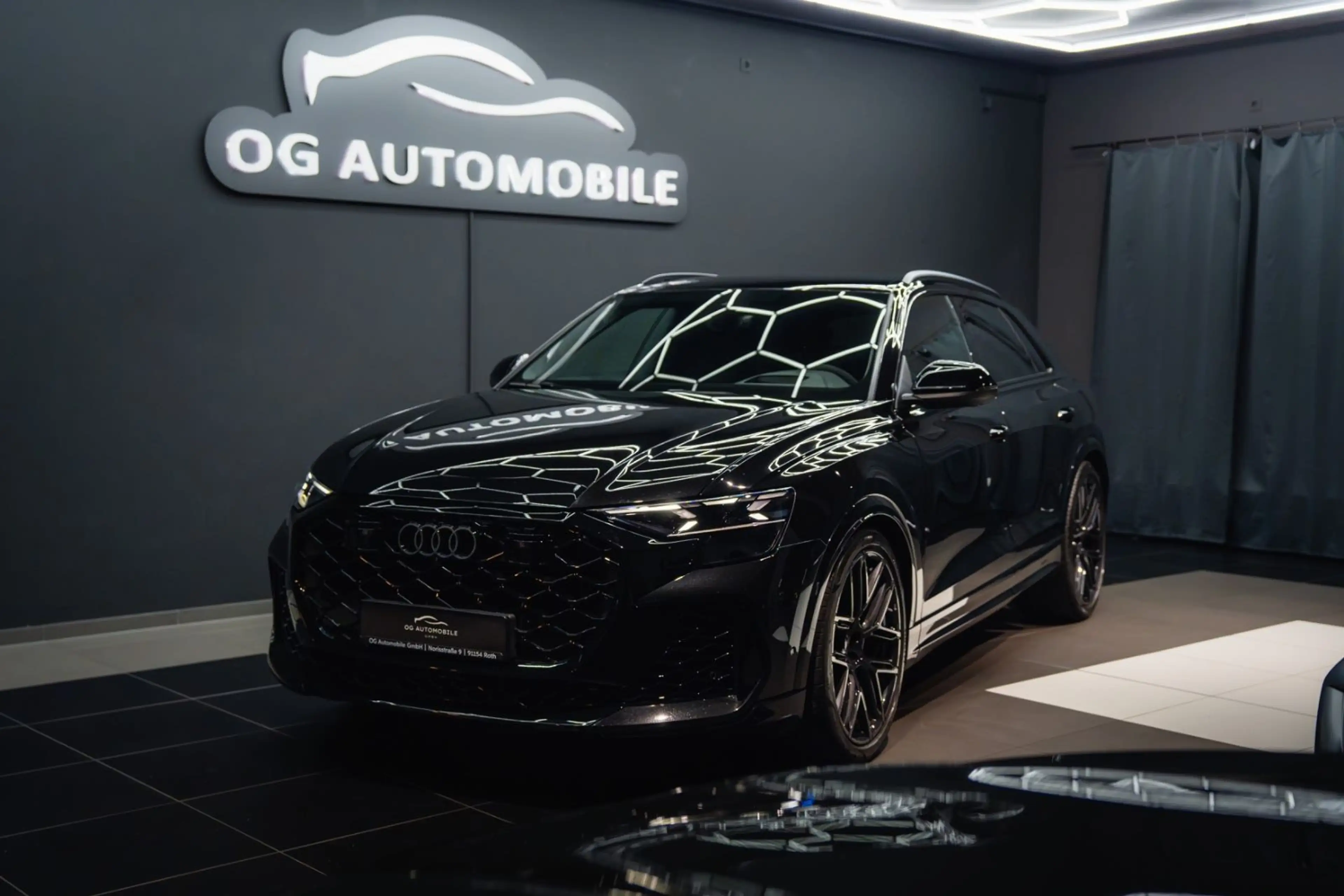 Audi RS Q8 4.0 TFSI quattro*B&O*HU*MASSAGE*360*AHK*UVM