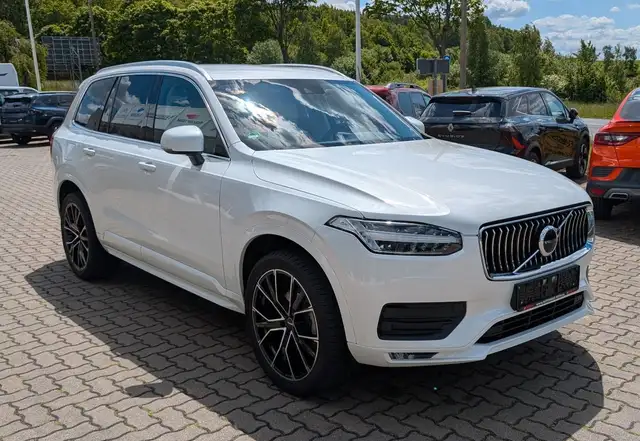 Volvo XC90 Momentum Pro AWD AHK 21"