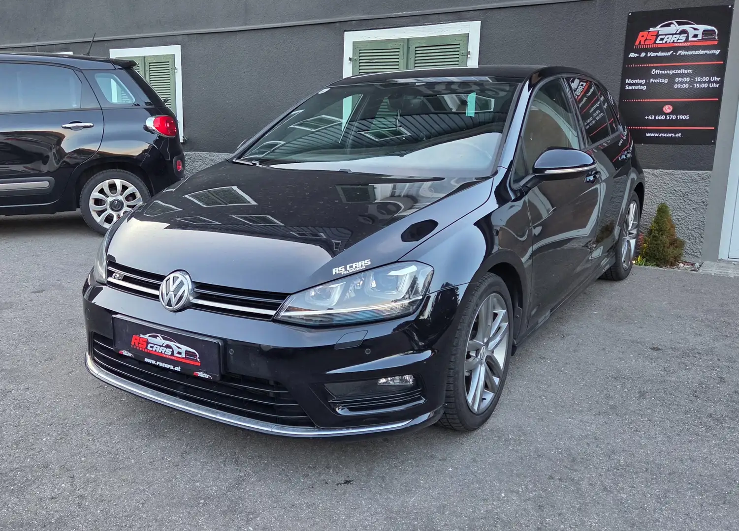 Volkswagen Golf R-Line Erstbesitz Deep Black Perleffekt Schwarz - 2