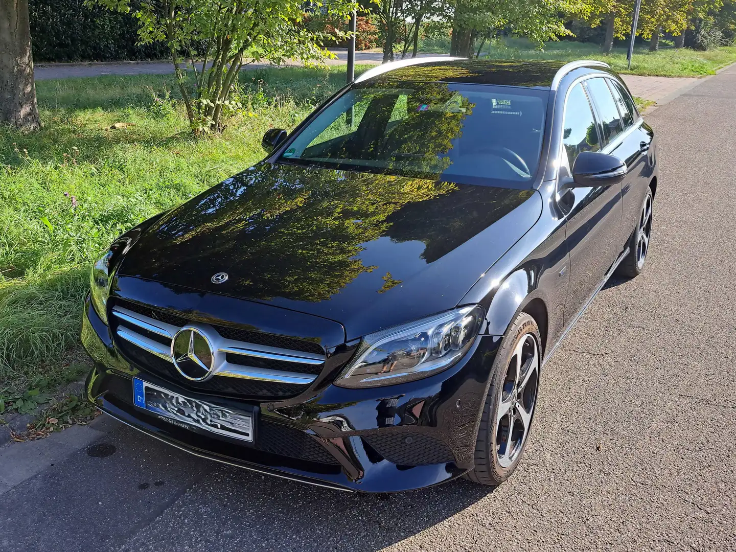 Mercedes-Benz C 300 C-Klasse T-Modell Plugin Hybrid e T 9G-TRONIC Avan Schwarz - 1