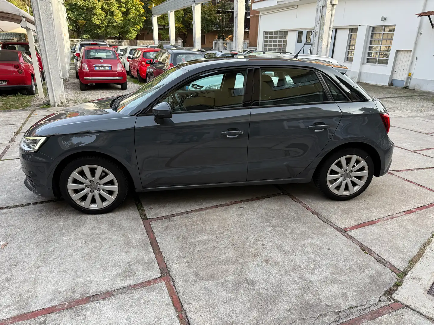 Audi A1 A1 I 2015 Sportback Sportback 1.6 tdi Admired Grigio - 2