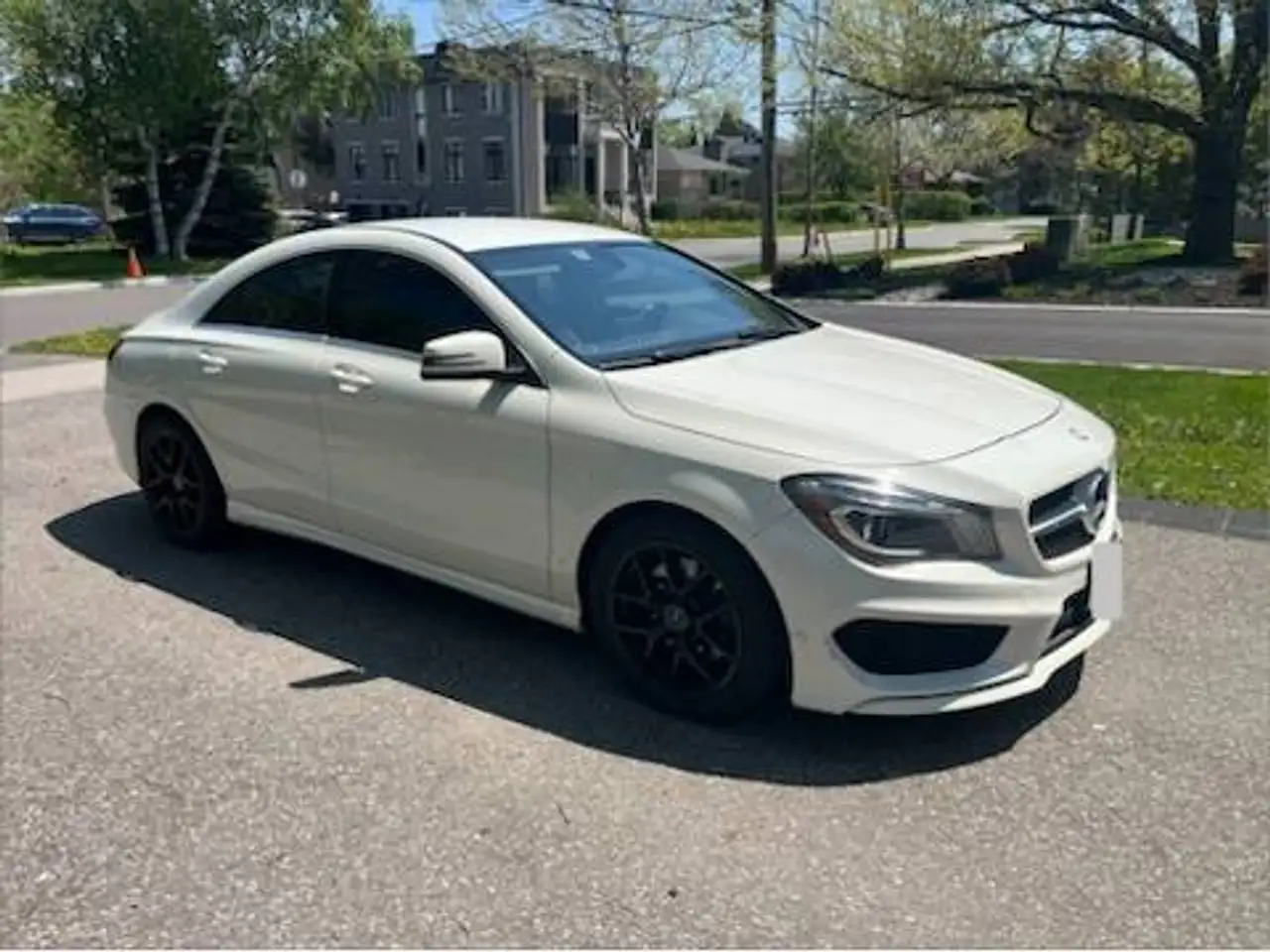 Mercedes-Benz CLA снимка Mercedes-Benz CLA