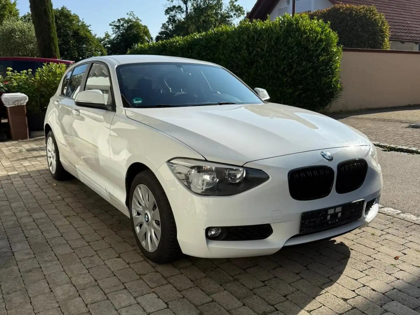 BMW 116 116i Bílá - 1