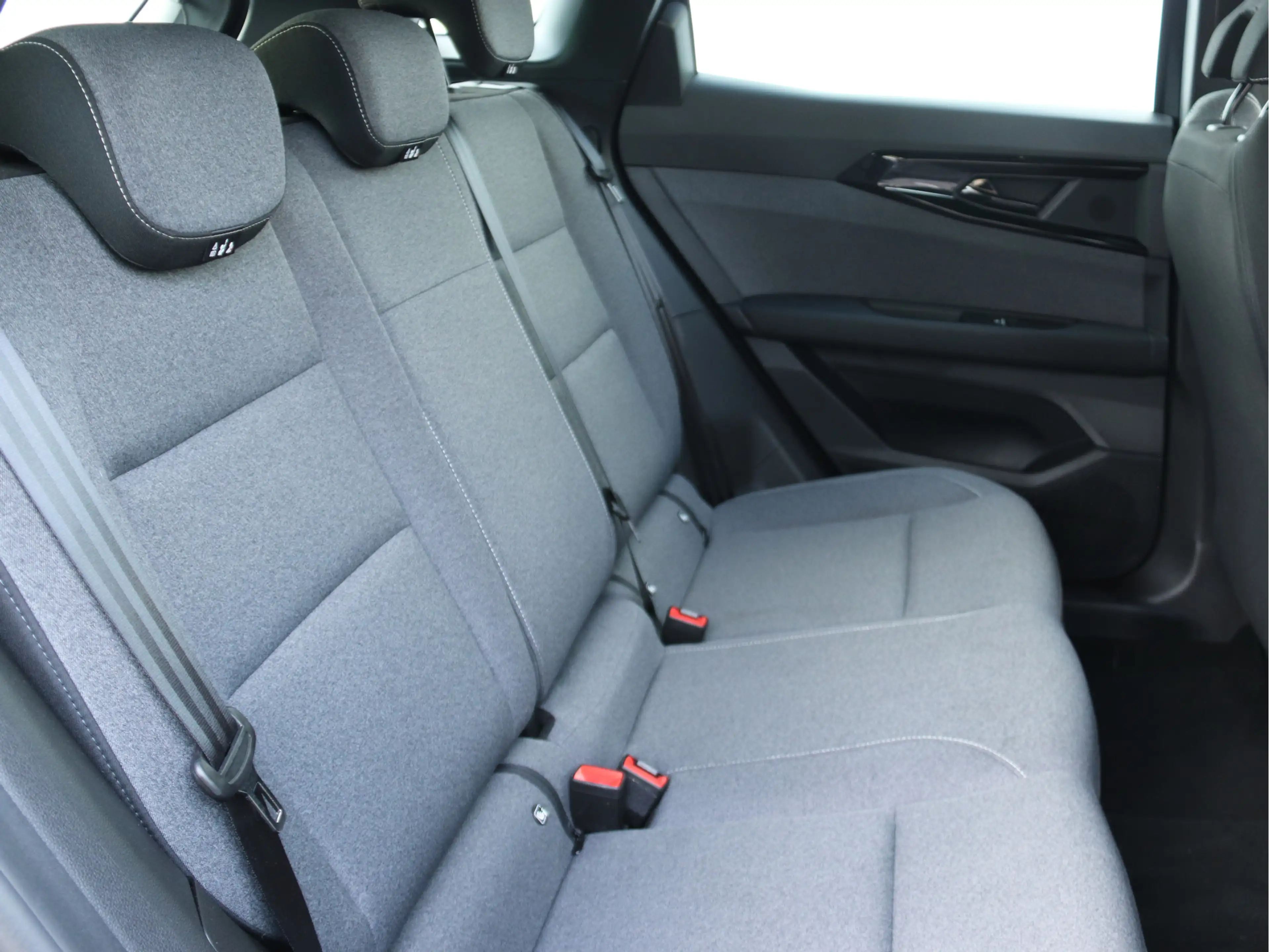 Renault Austral 1.3 mild hybrid 160 X-Tronic Evolution AUTOMAAT / — photo 6