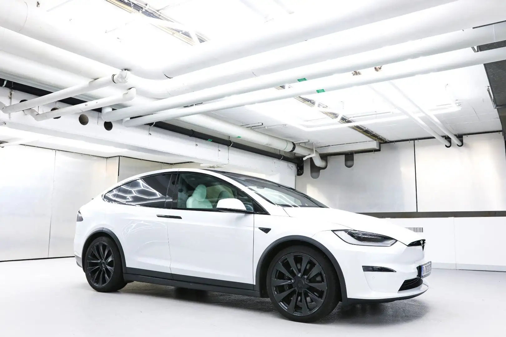 Tesla Model X Plaid 1. Hand weiss/weiss Blanc - 2